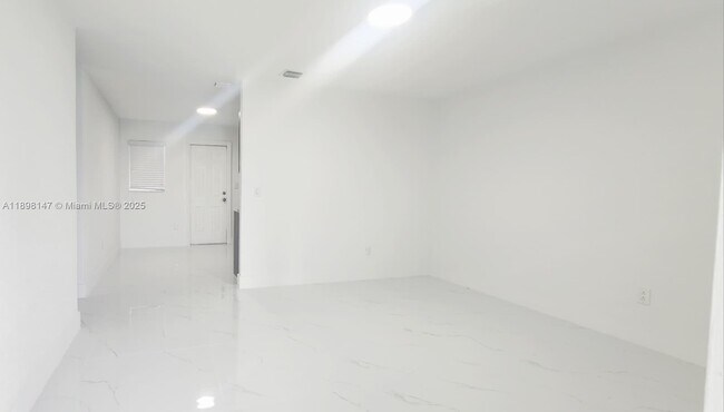 Building Photo - 2240 NW 18th St