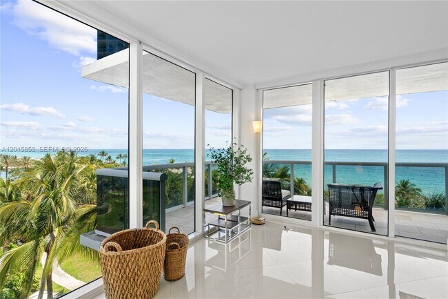 Building Photo - 10275 Collins Ave
