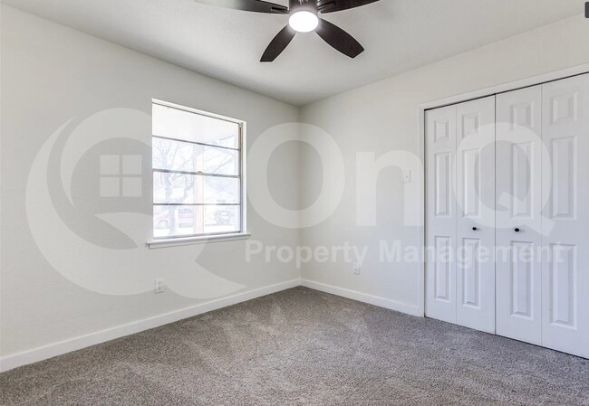 Building Photo - 1207 Crestridge Dr