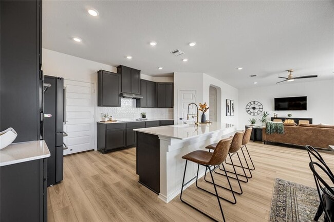 Building Photo - 1905 Red Berry Pass