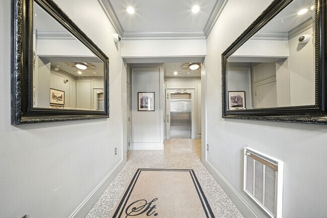 Building Photo - 567 Tremont St
