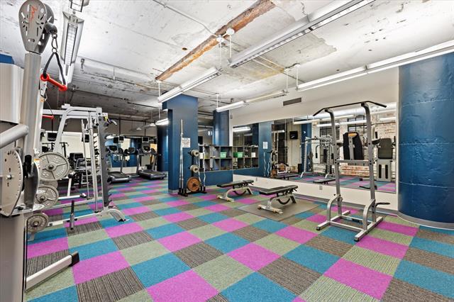 Building Photo - 1122 Jackson St