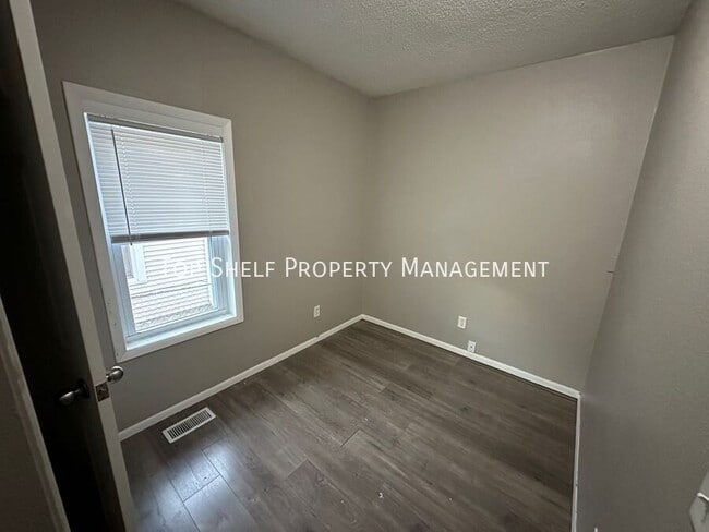 Building Photo - 3114 4th St