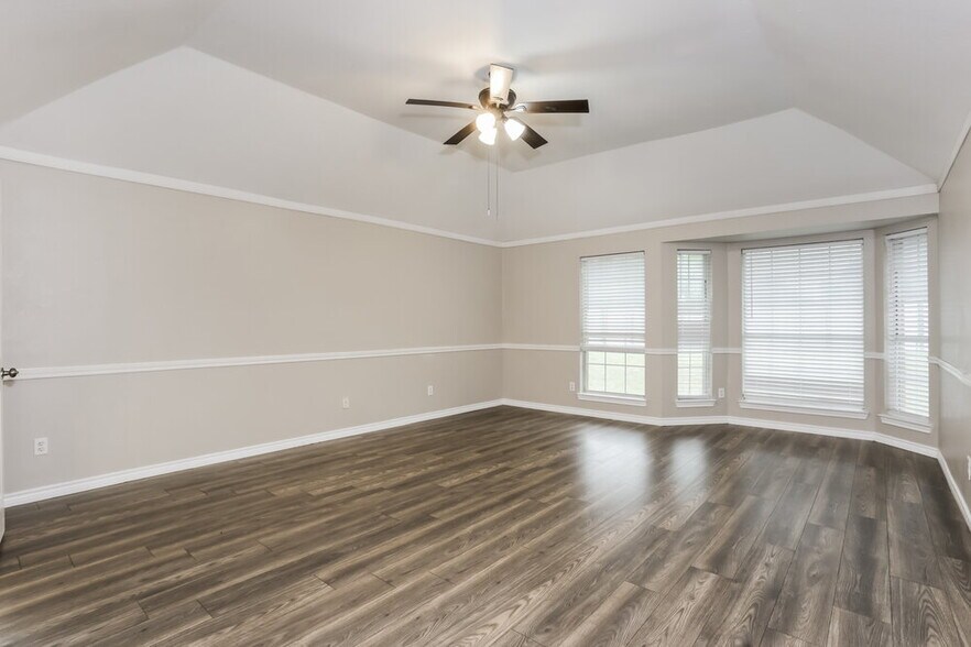 Building Photo - 113 Dennis Dr