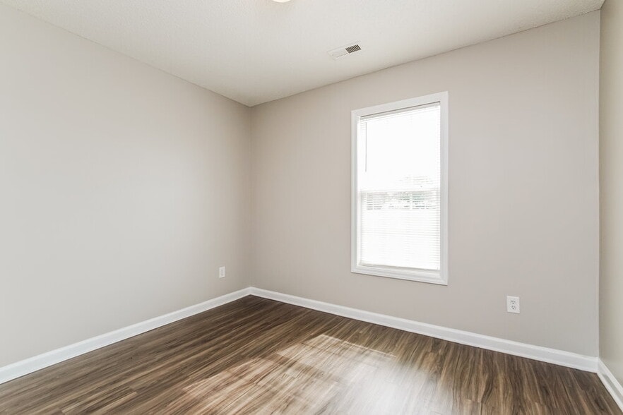 Building Photo - 357 Ogburn Rd