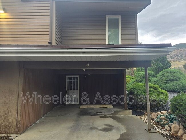 Building Photo - 1296 E Lorl Ln