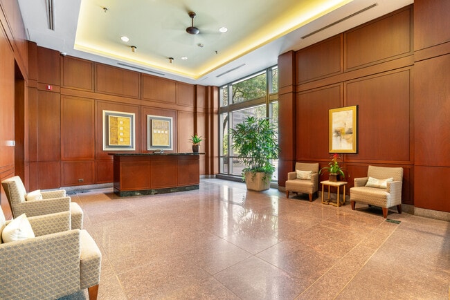 Building Photo - 401 E Ontario St