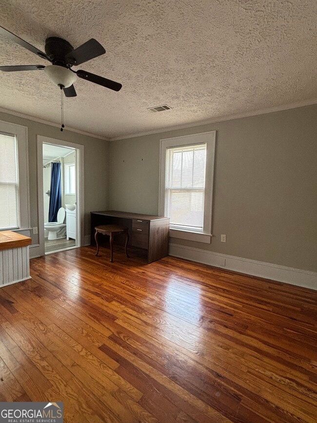 Building Photo - 332 Carr St