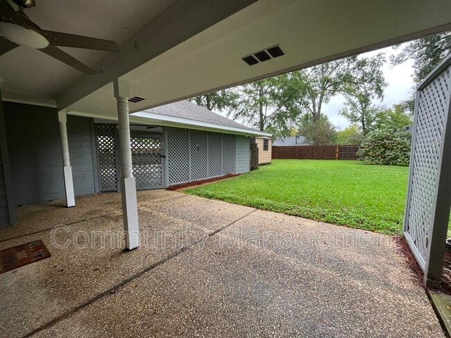 Building Photo - 13741 Willowridge Ave