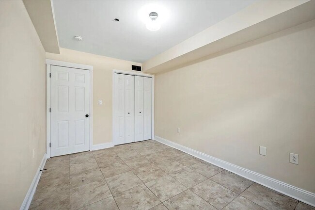 Building Photo - 1315 N 19th St