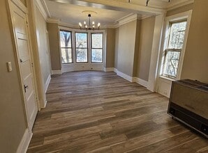 Building Photo - 343 4th St