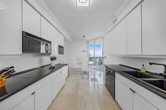 Building Photo - 3200 N Ocean Blvd