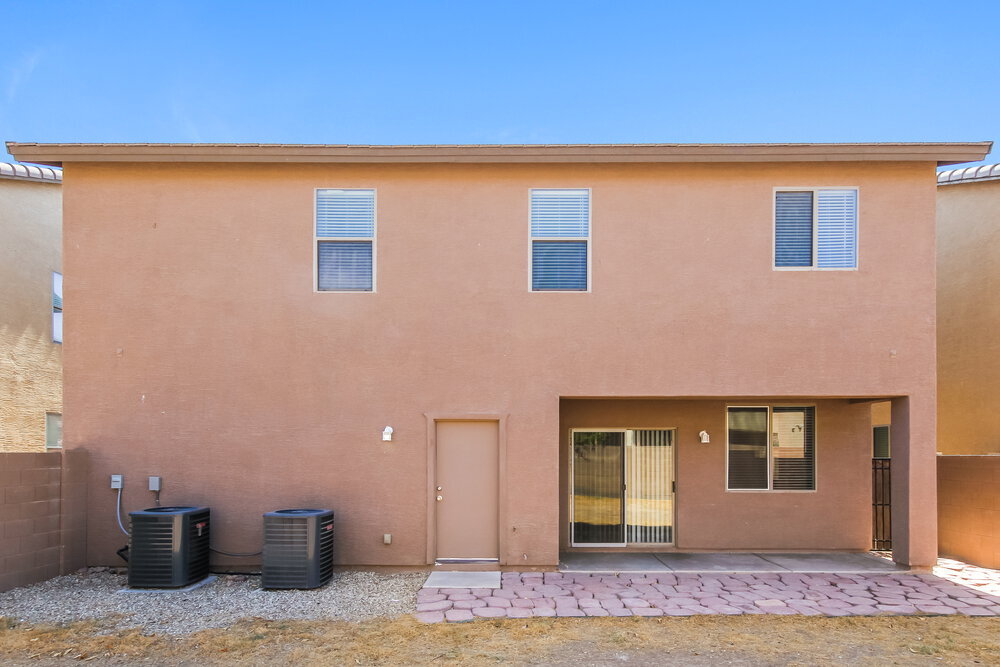 Building Photo - 9316 W Cordes Rd
