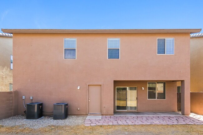Building Photo - 9316 W Cordes Rd
