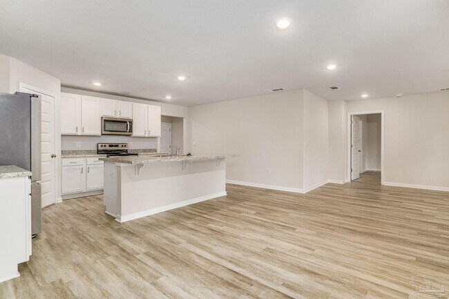 Building Photo - 4423 White Cedar Ct
