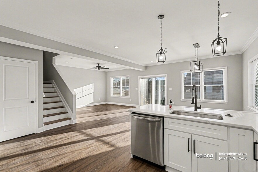 Building Photo - 8478 Garden Rd