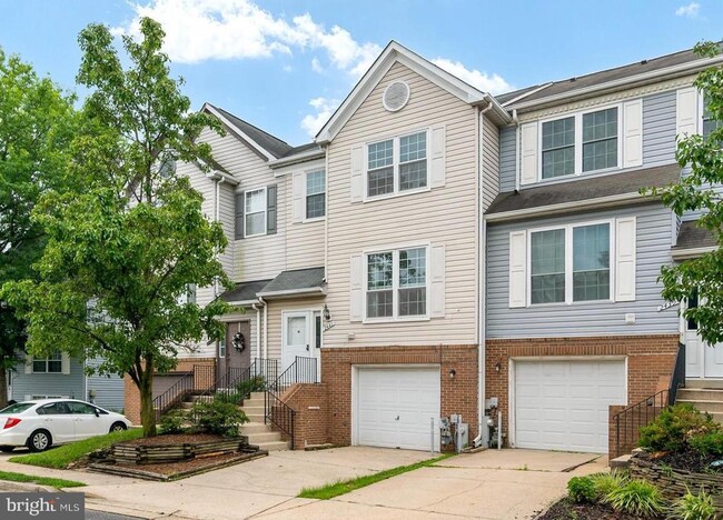 Building Photo - 2441 Winding Ridge Rd