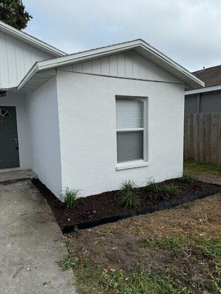Building Photo - 4020 E Louisiana Ave