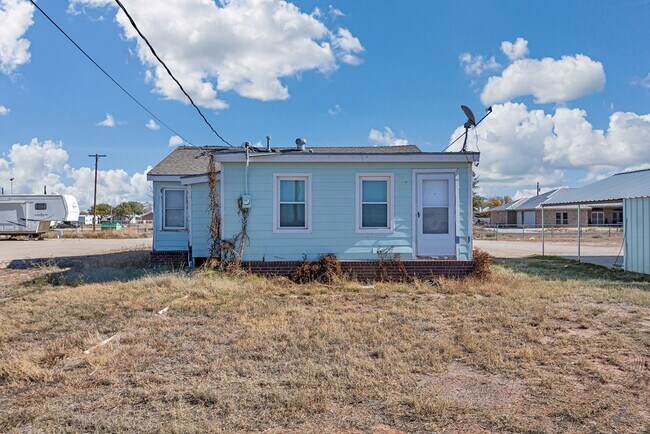 Building Photo - 3519 N Northstar Ave