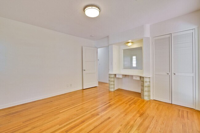 Building Photo - Wow! What a Great Home! Available Soon!