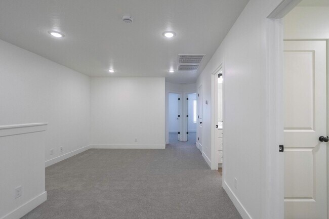 Building Photo - 907 Bright Rdg Ln