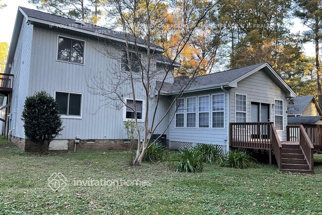 Building Photo - 911 Buckingham Rd