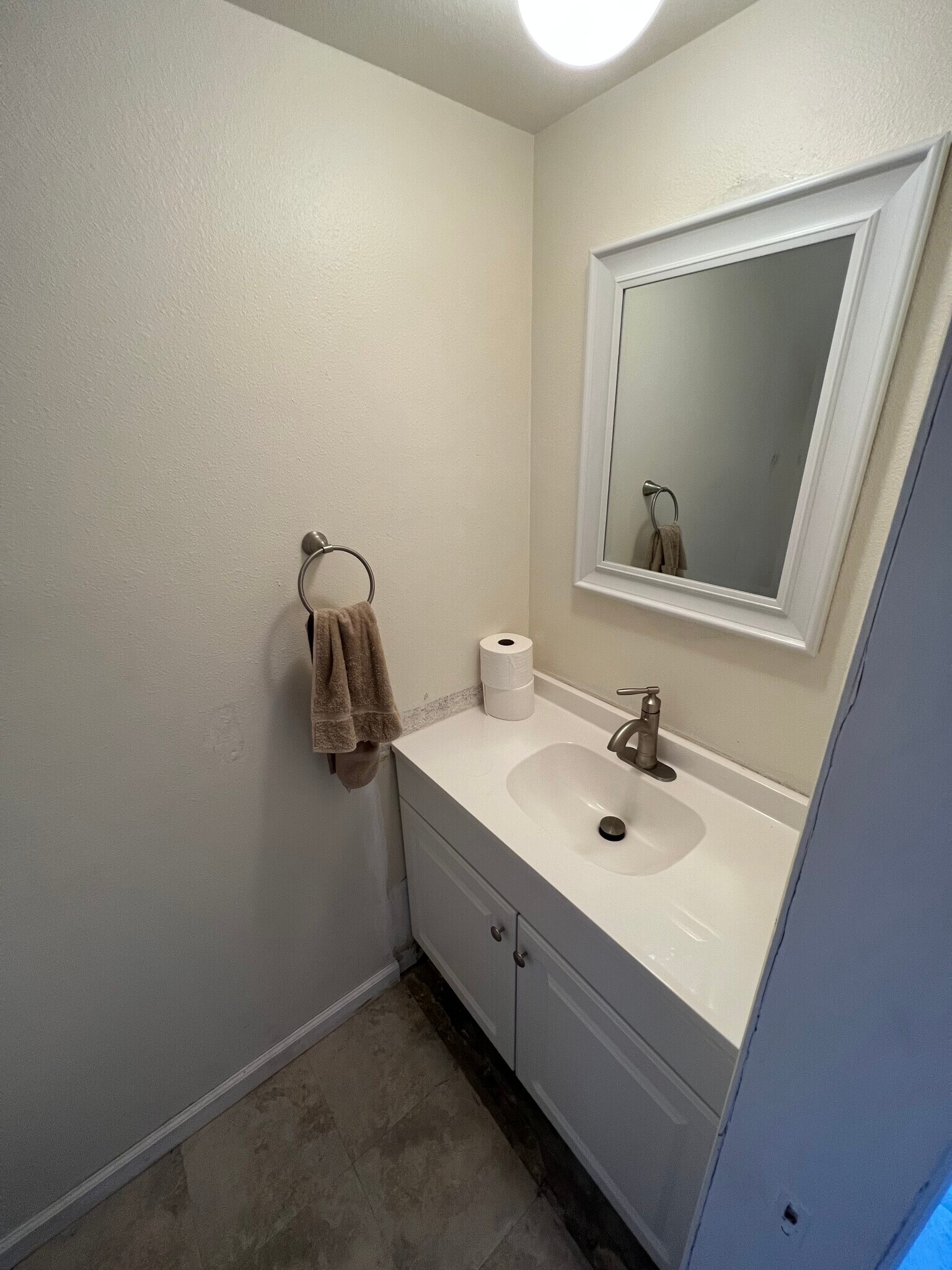 Building Photo - 2840 W 21st St