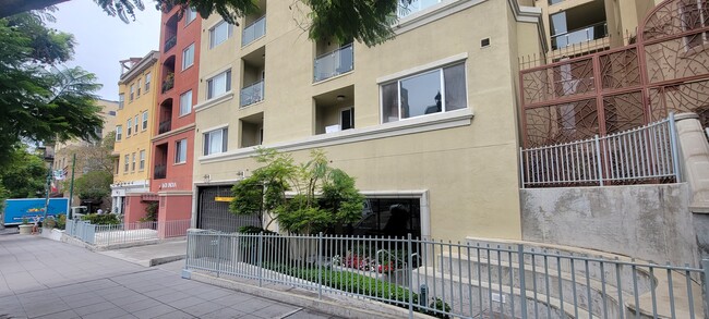 Primary Photo - 1601 India St