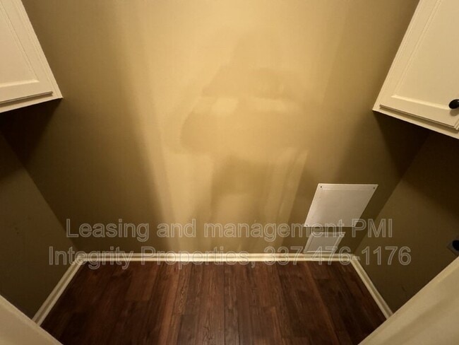 Building Photo - 109 Sugarcreek Dr