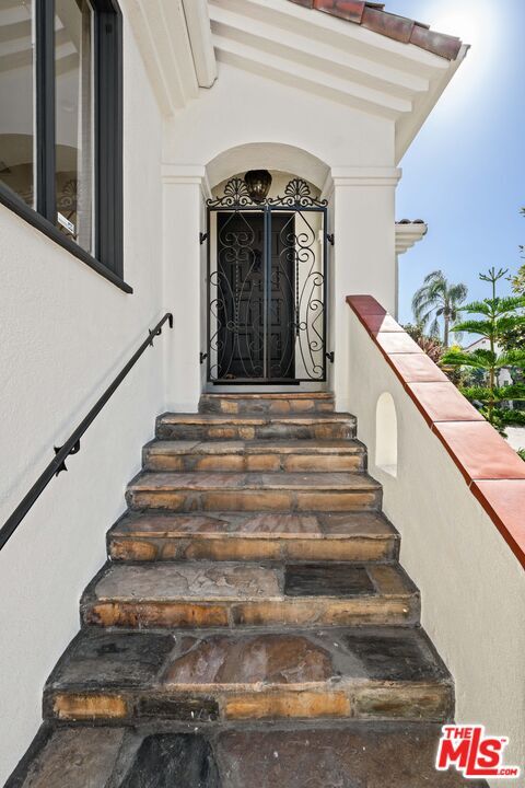 Building Photo - 500 Smithwood Dr