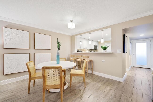 Building Photo - 601 N Ocean Blvd