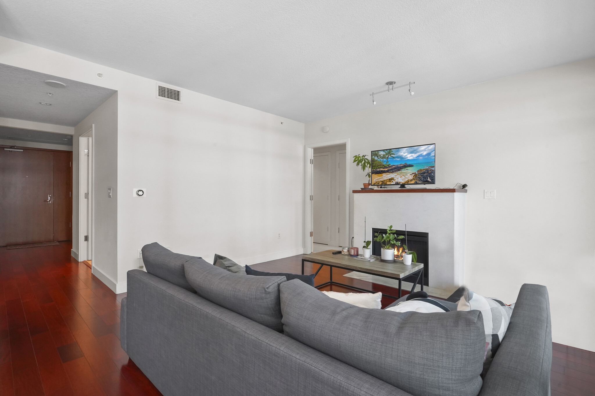 Building Photo - 3141 Michelson Dr