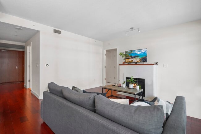 Building Photo - 3141 Michelson Dr
