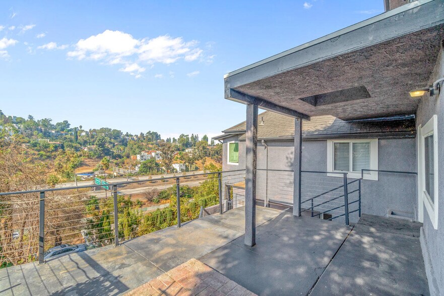 Building Photo - 2414 N Alvarado St