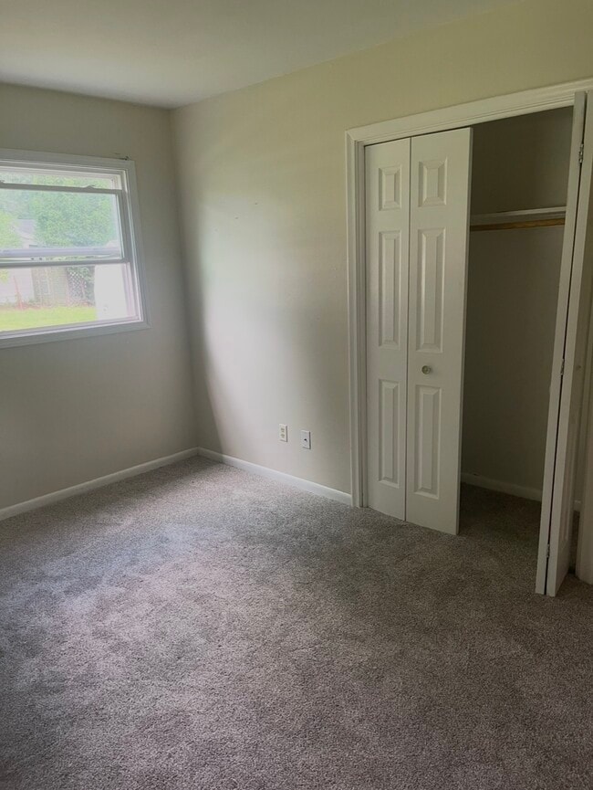 Building Photo - 1874 Adelpha Ave