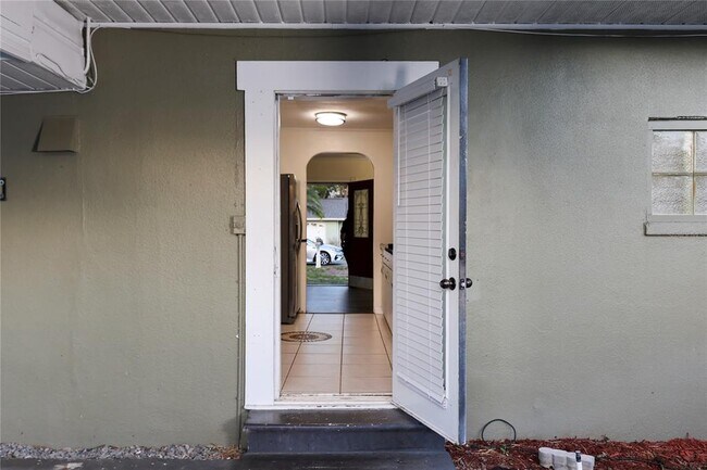 Building Photo - 16204 Tampa St