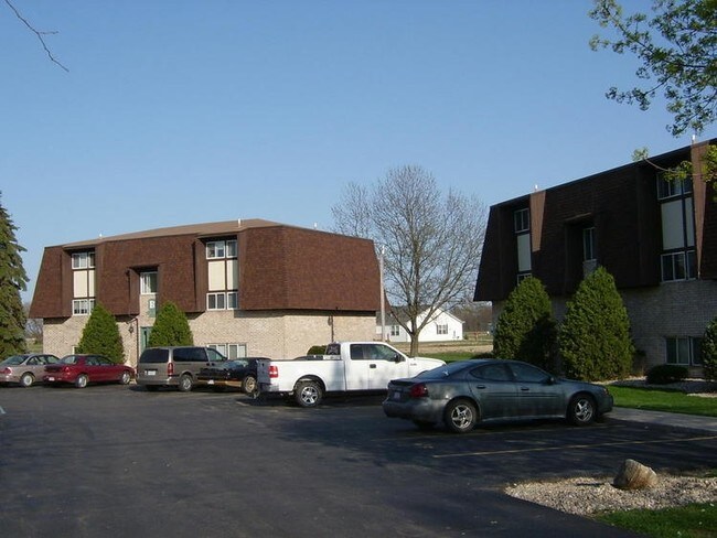 Primary Photo - 2185 S Reese Rd