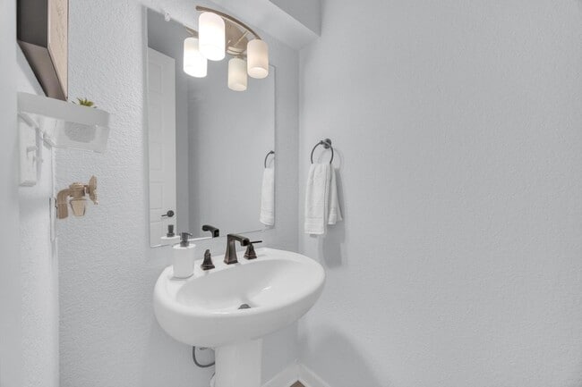 Building Photo - 6404 Mallord Brook Bend