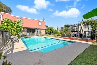 Building Photo - 900 S Lamar Blvd