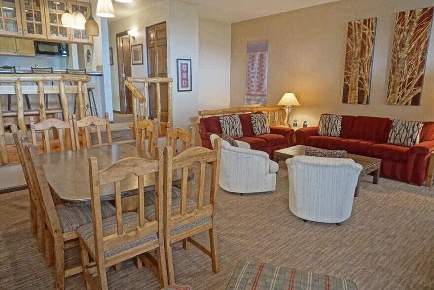 Building Photo - 2355 Apres Ski Way