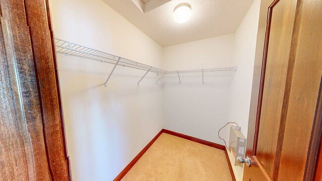 Building Photo - 5930 Winberry Creek Dr