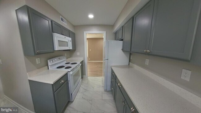 Building Photo - 2050 Nike Dr