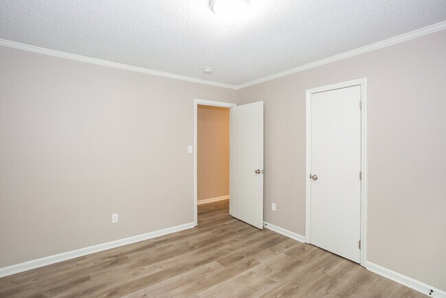 Building Photo - 7007 Golden Spike Dr