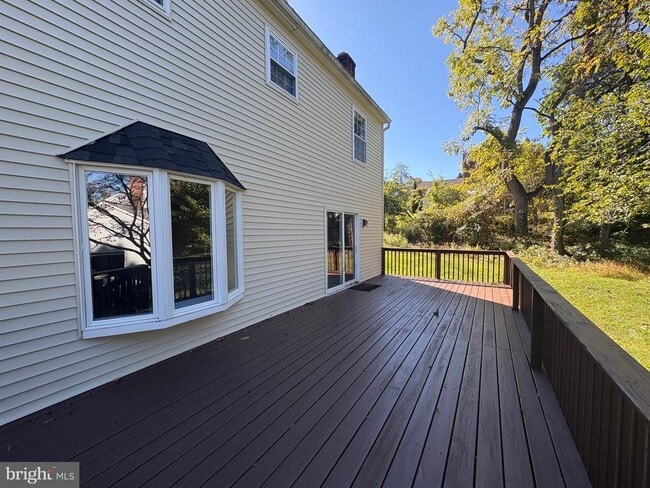 Building Photo - 902 Kirby Dr