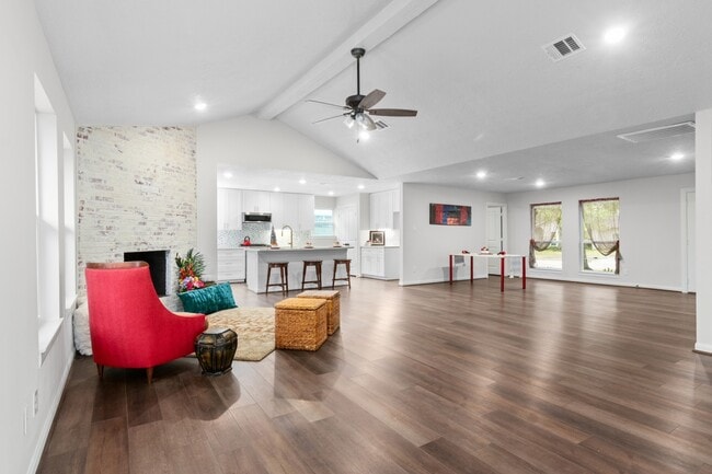 Building Photo - 6115 Lymbar Dr