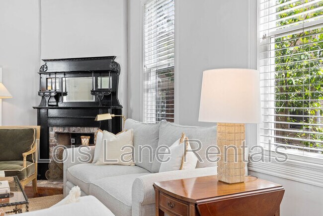Building Photo - 35 Montagu St