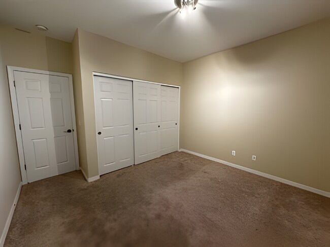 Building Photo - Prestigious Highlands Home for Lease