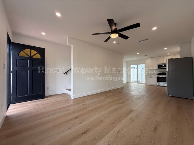 Building Photo - 607 Lemon Way