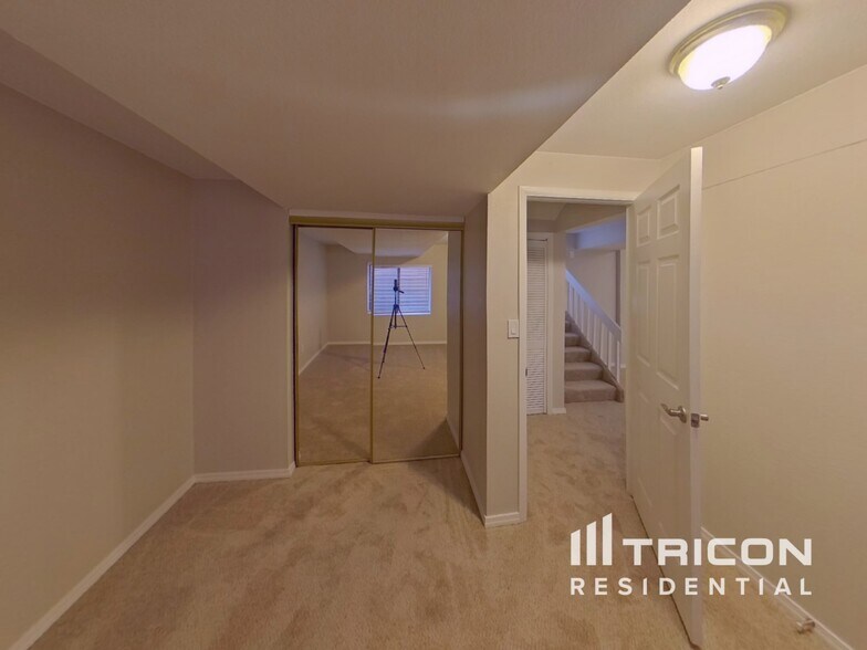Building Photo - 6445 Fall River Dr