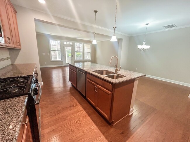 Building Photo - Beautiful 3BD/2.5BA townhome with garage in great Cary community and location!